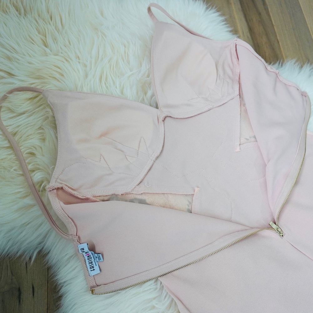 PINK DRESS - Picture 9 of 11
